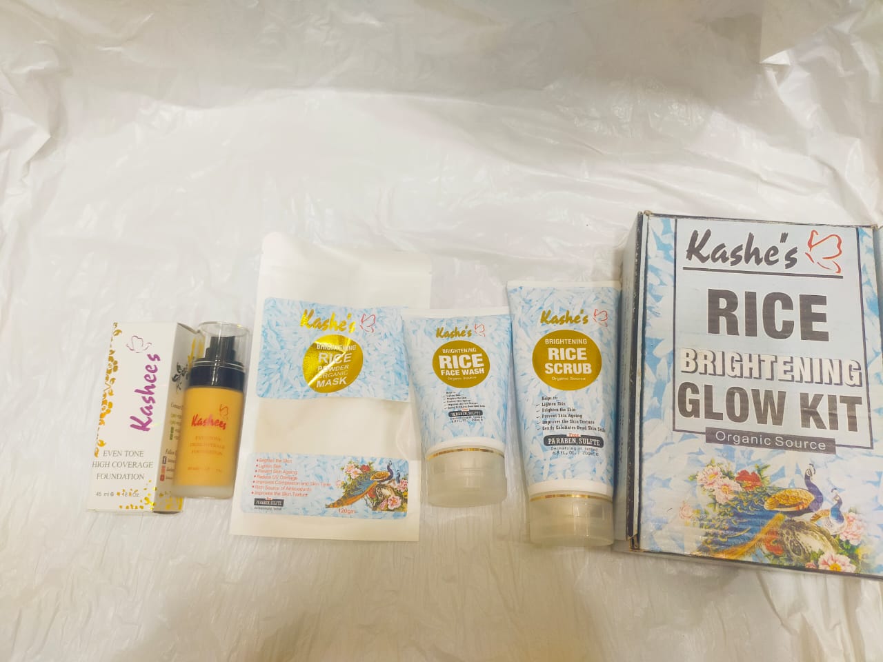 (pack of 4 ) Kashe's Rice Extract Bright ?? Foundation & Glow Kit ( Rice Face Wash Rice Scrub Rice Mask ?? Foundation )