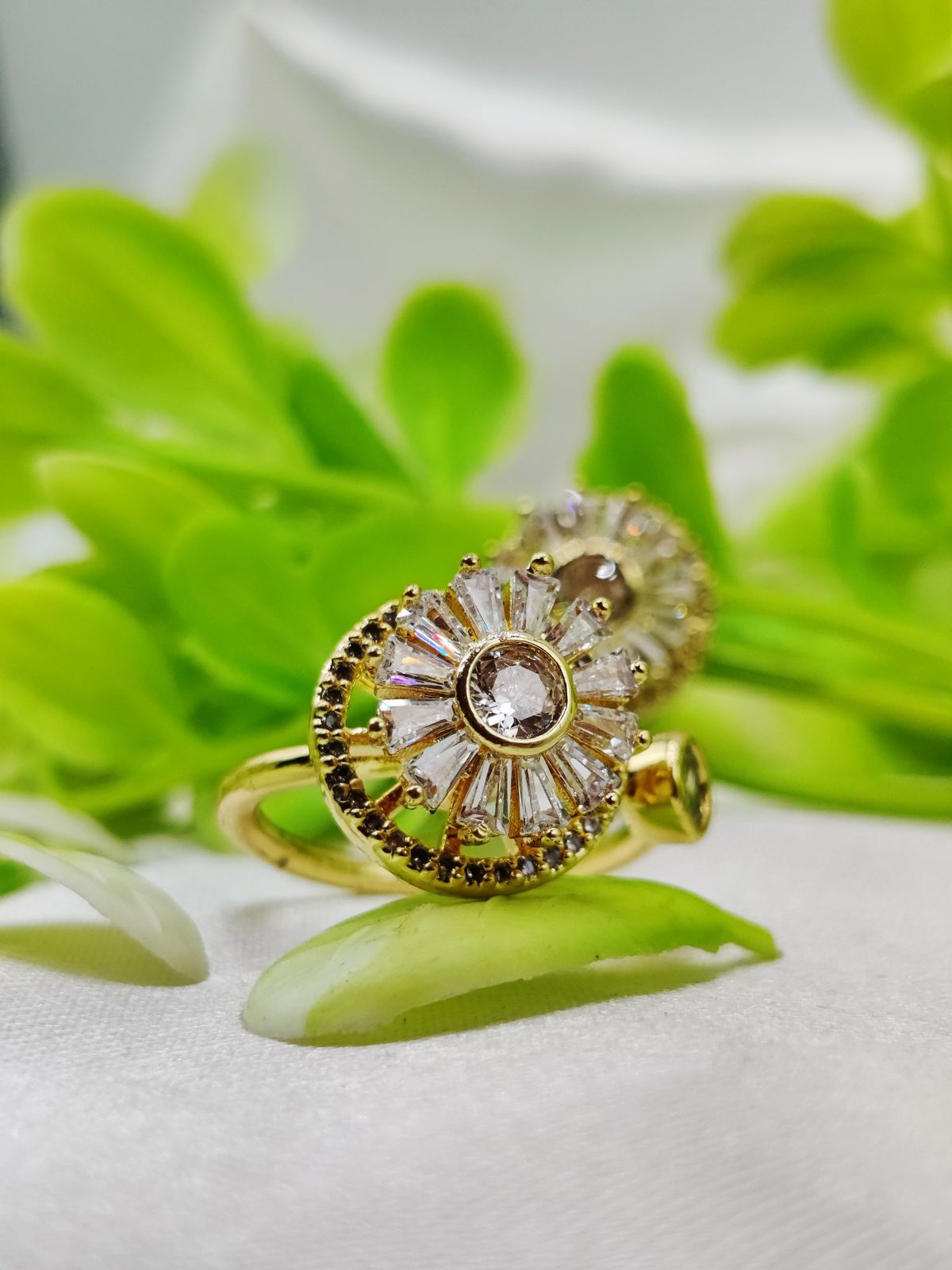 1 Piece Elegant Moveable Radiance Sunflower Ring â?? Timeless Sparkle ð??? | Luxurious Design Ring | Adjustable Ring | Ring For Girls & Women â?¨Â