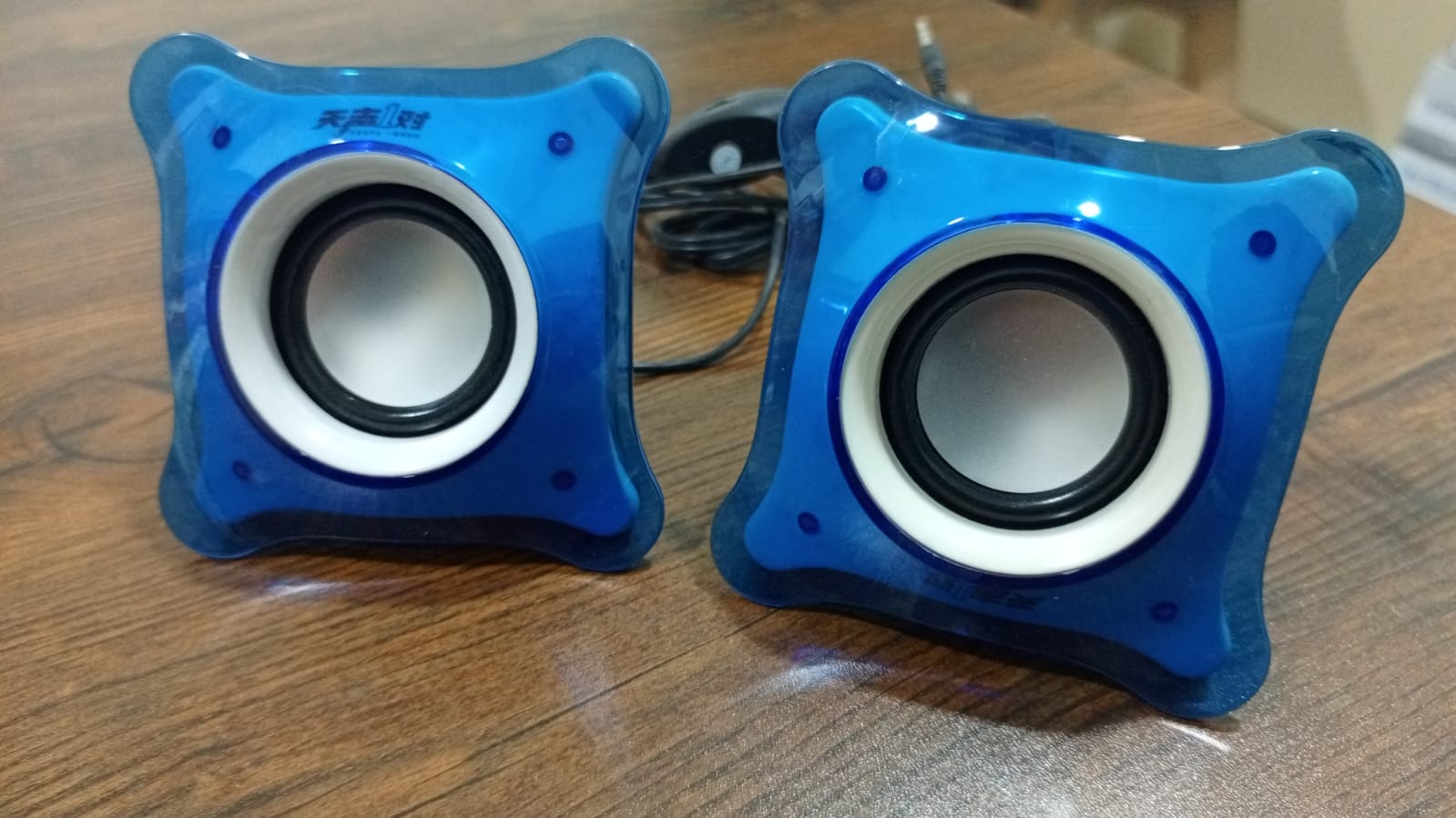 (Pair)  T12 Mini multimedia 2.0 speakers Music Stereo for Computer Desktop PC Laptop   Party Portable Loudspeaker (random color)