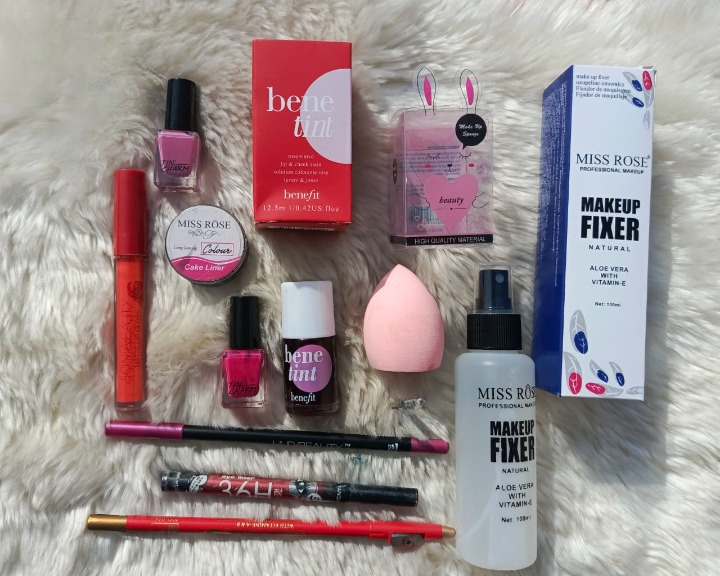 10-in-1 Ultimate Makeup Deal â?? Complete Beauty Essentials for Every Look!