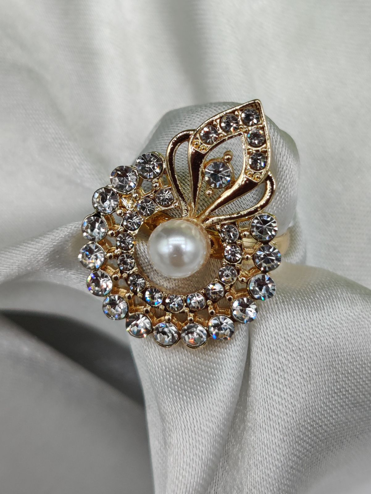 1 Piece Imported Radiant Crystal Blossom Ring â?? Unmatched Elegance in Every Detail ð??? | Luxurious Design Ring | Adjustable Ring | Ring For Girls &amp; Women