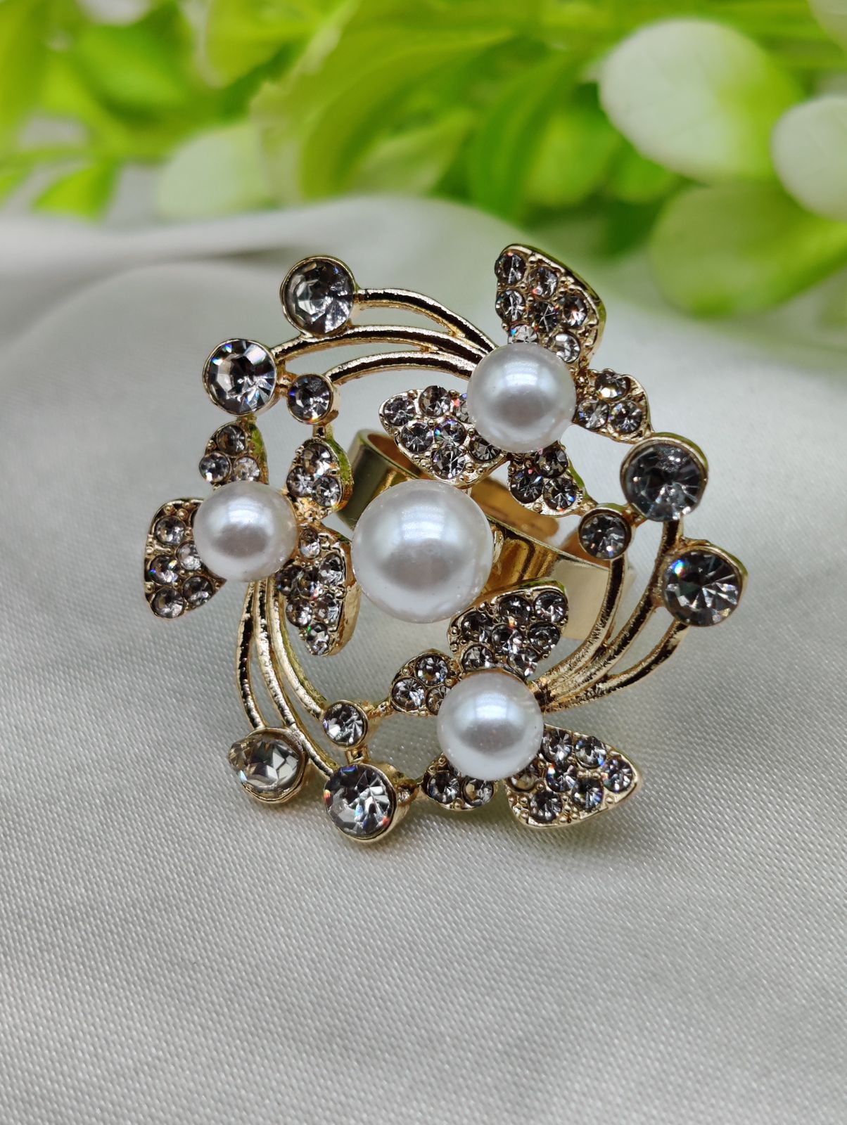 1 Piece Imported Exquisite Floral Pearl Ring â?? A Symphony of Elegance and Sparkle ð??? | Luxurious Design Ring | Adjustable Ring | Ring For Girls &amp; Women